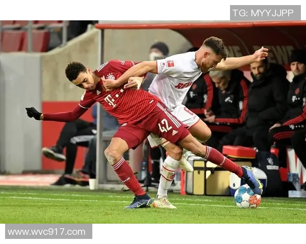 拜仁慕尼黑领跑德甲,多特蒙德紧追不舍 拜仁慕尼黑领跑德甲,多特蒙德紧追不舍