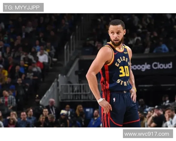 勇士逆转击败雷霆,库里狂轰41分创纪录 勇士逆转击败雷霆,库里狂轰41分创纪录